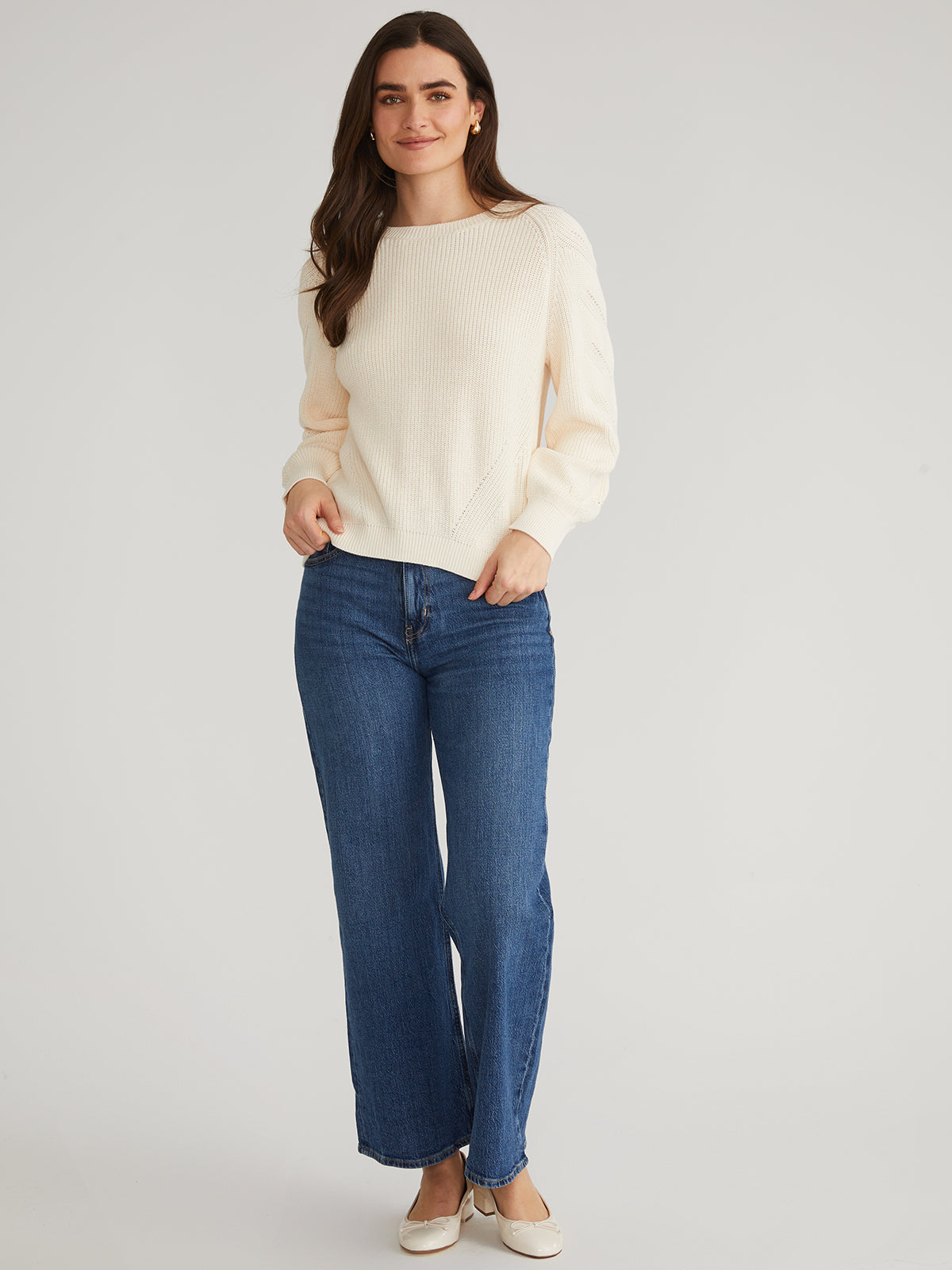 Phoebe: 100% Cotton Lace Back Raglan Pullover