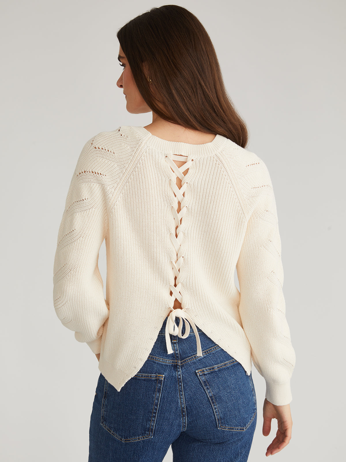 Phoebe: 100% Cotton Lace Back Raglan Pullover