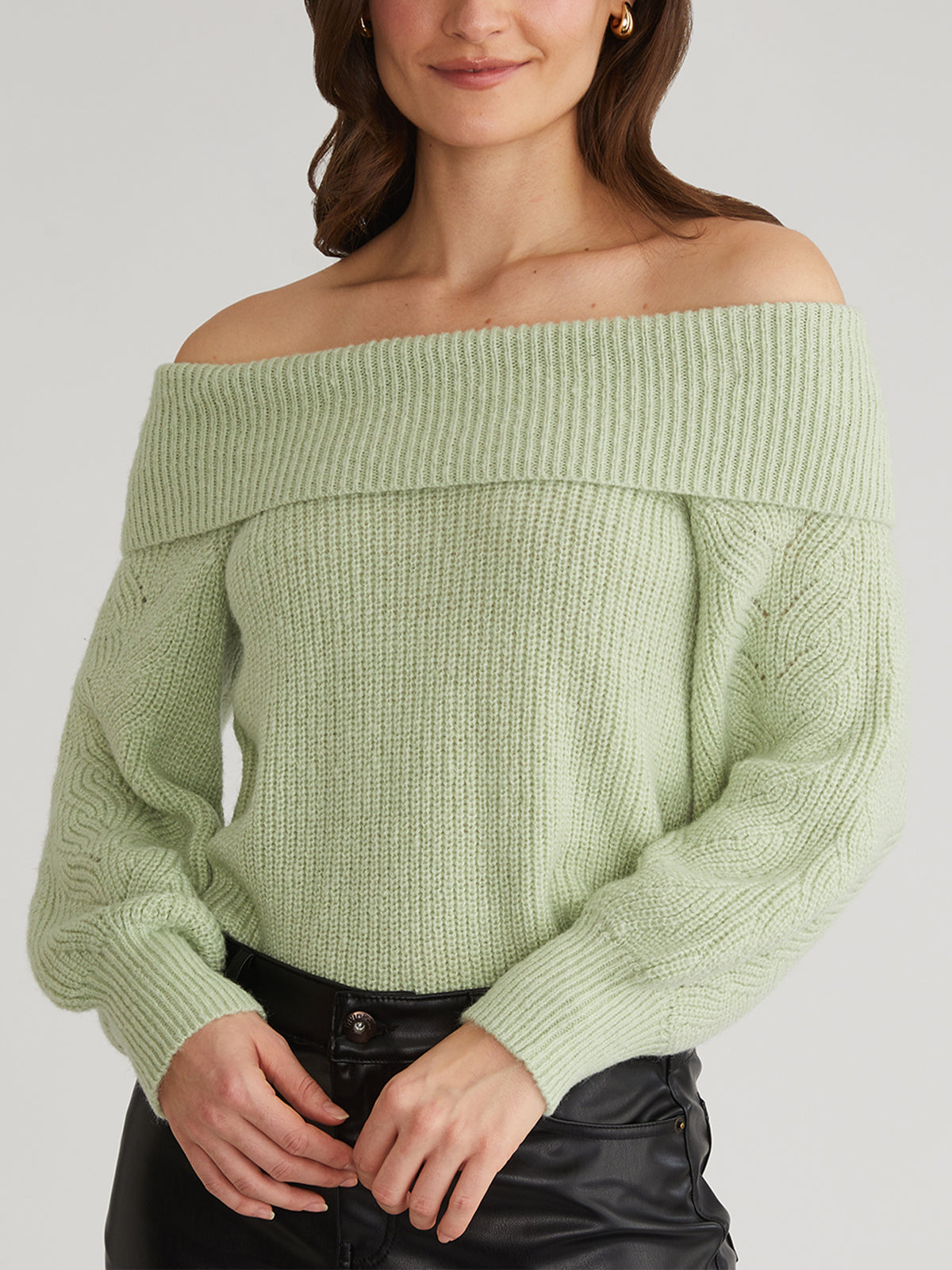 Marisa: Relaxed Off Shoulder Pullover