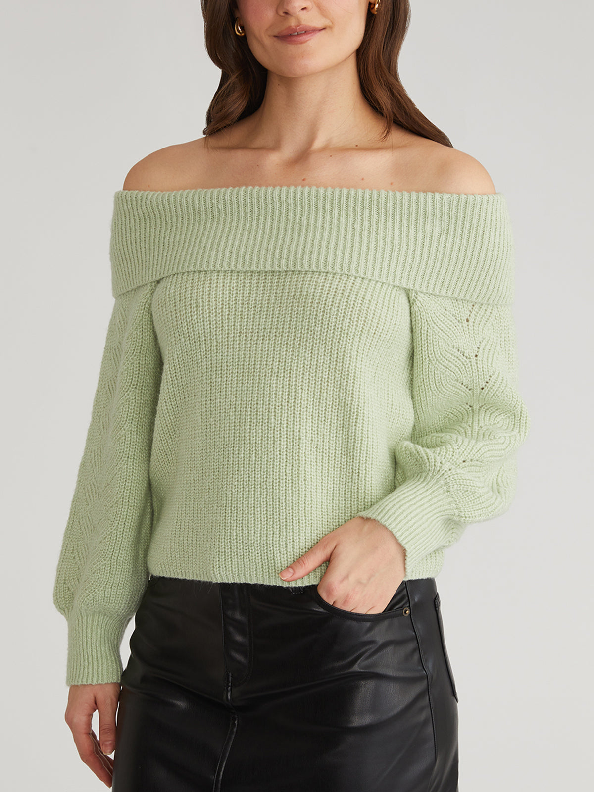 Marisa: Relaxed Off Shoulder Pullover