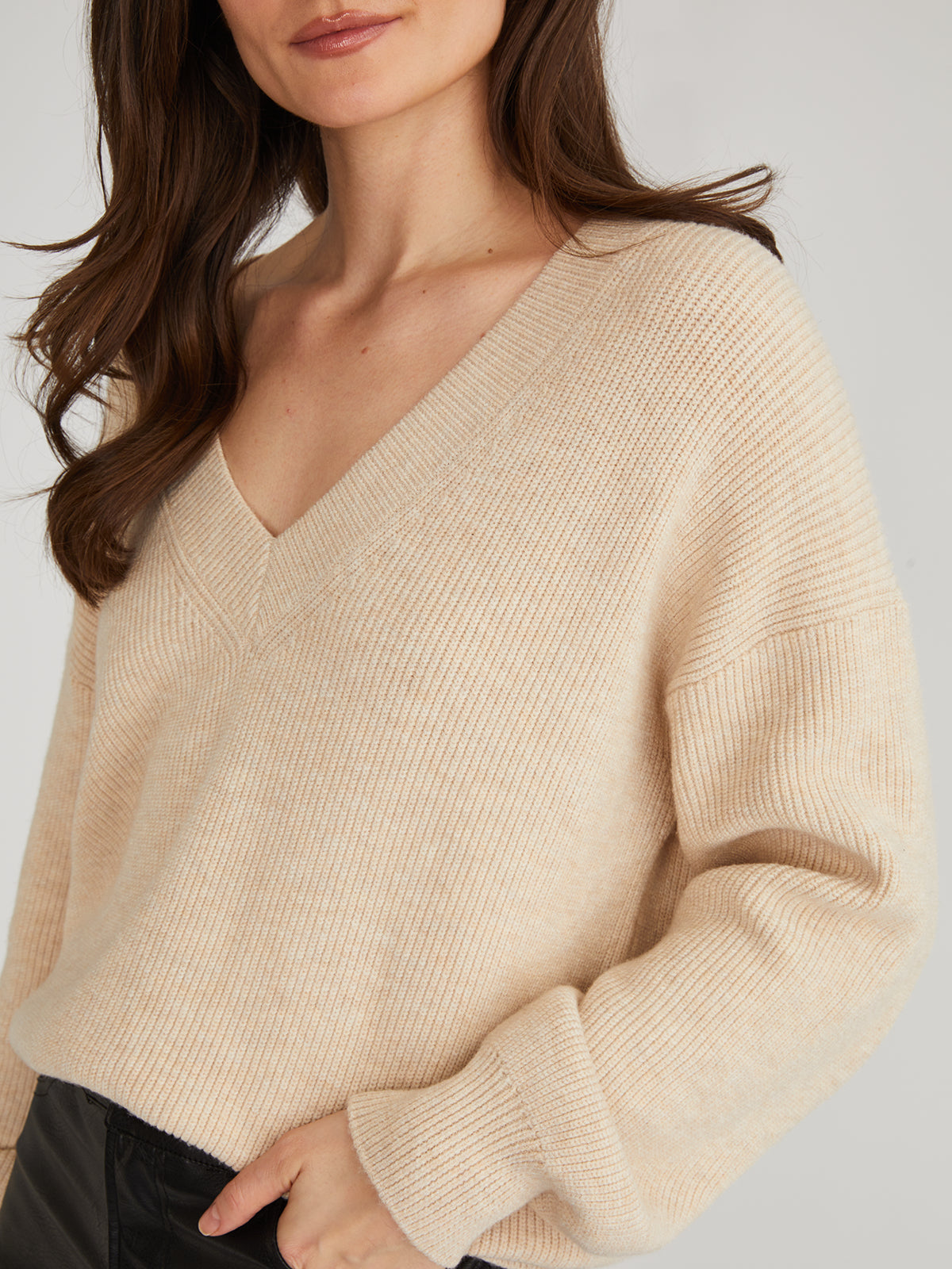 Angela: Oversize V-Neck Sweater