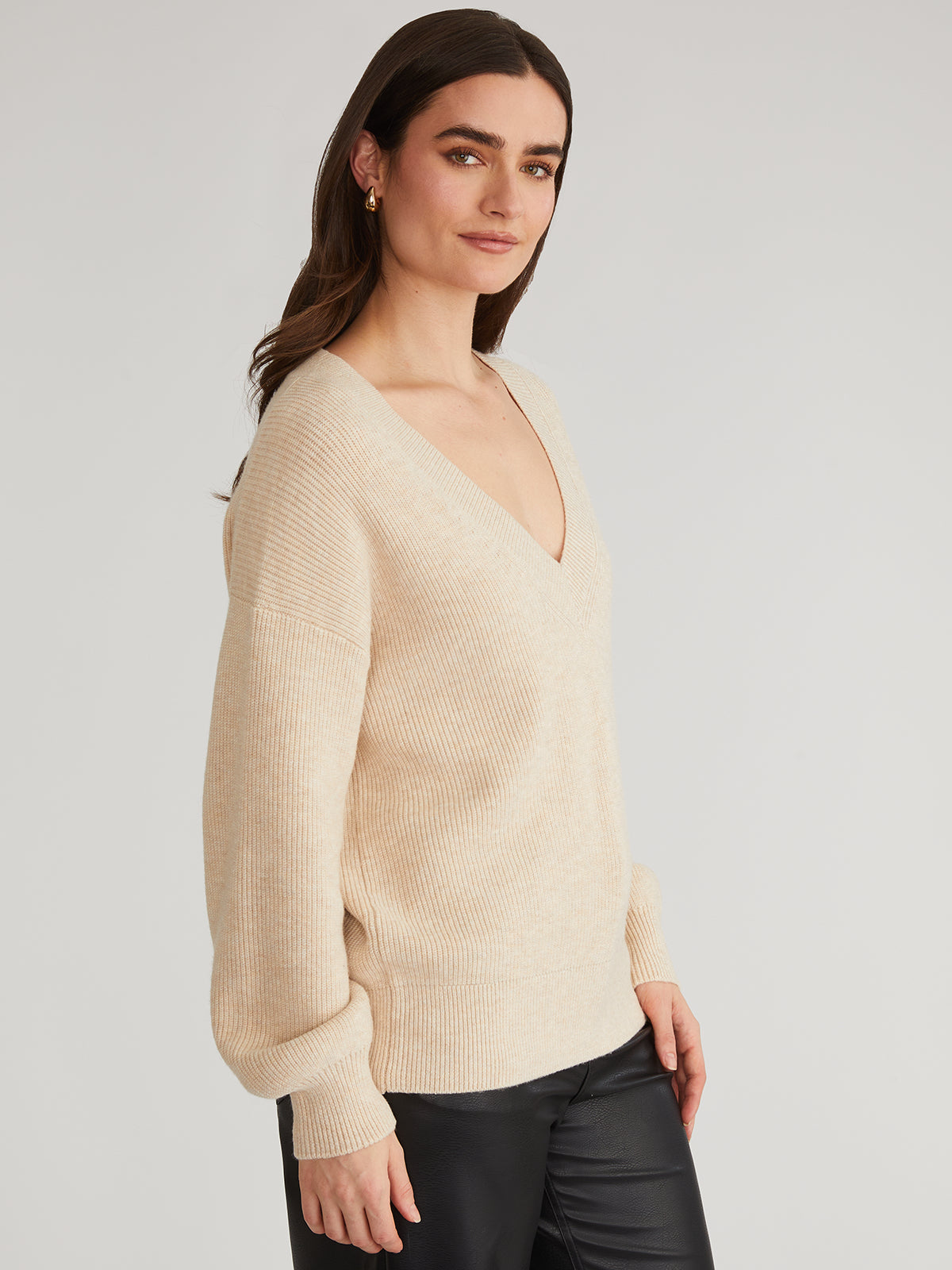 Angela: Oversize V-Neck Sweater