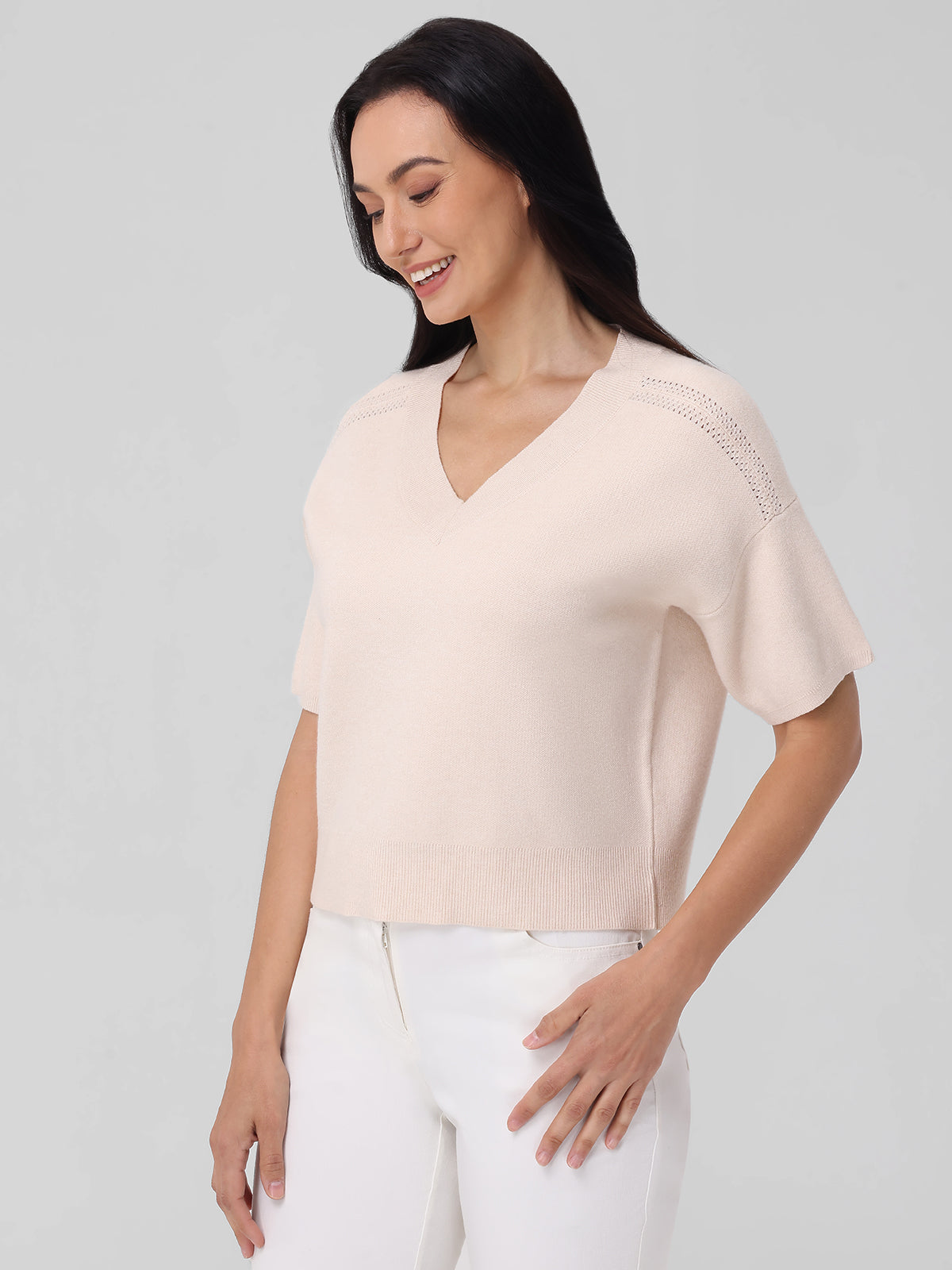 Isla: V-Neck Short Sleeve Sweater